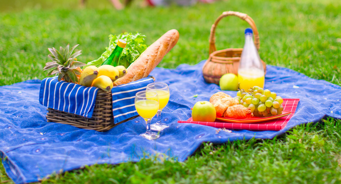 Tutti gli ingredienti per un picnic perfetto